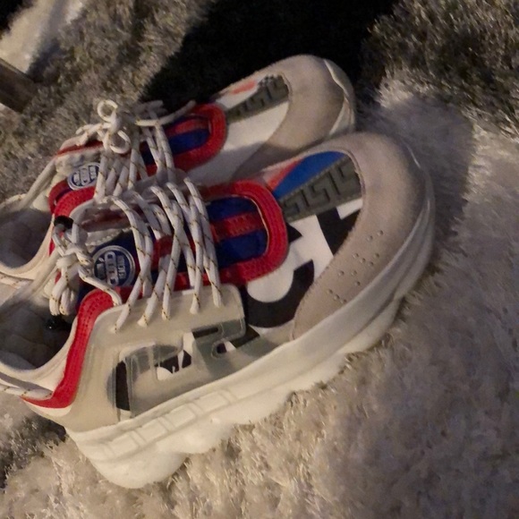 Versace Shoes - Picture 2 of 4